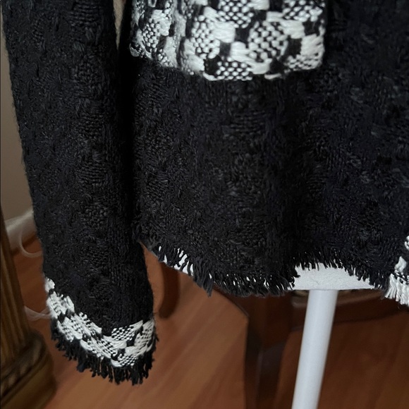 Carlisle Black and White Textured Blazer - Picture 3 of 5